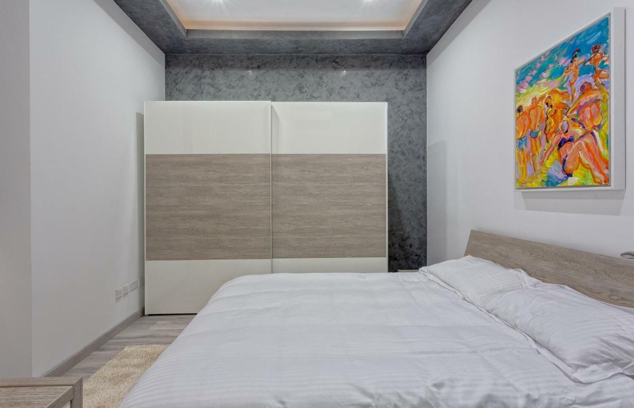 Stylish 3Br Apartment, Fantastic Location In 슬리에마 외부 사진