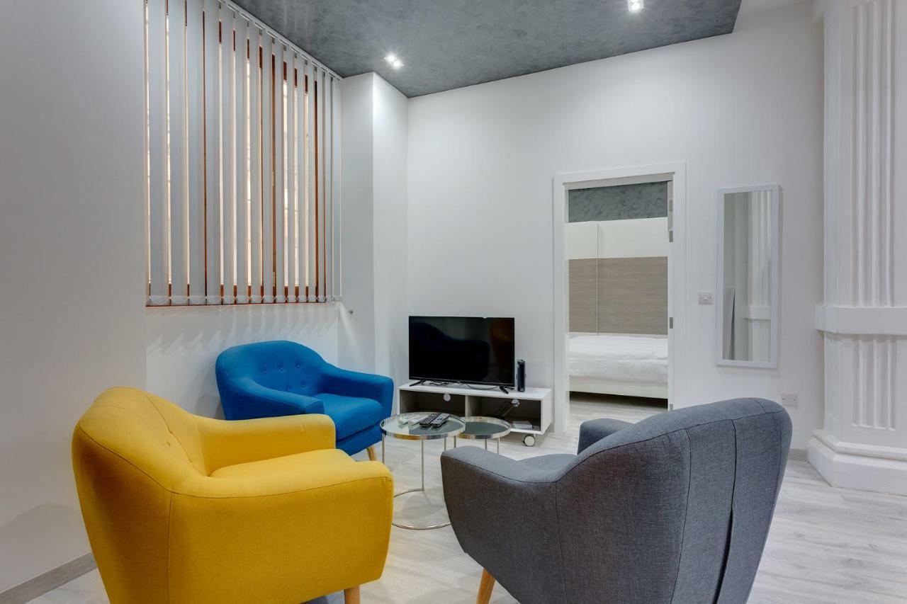 Stylish 3Br Apartment, Fantastic Location In 슬리에마 외부 사진